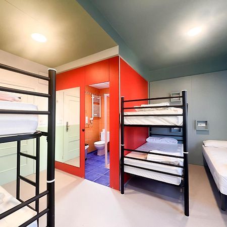 Loop Inn Hostel Сантяго де Компостела Екстериор снимка