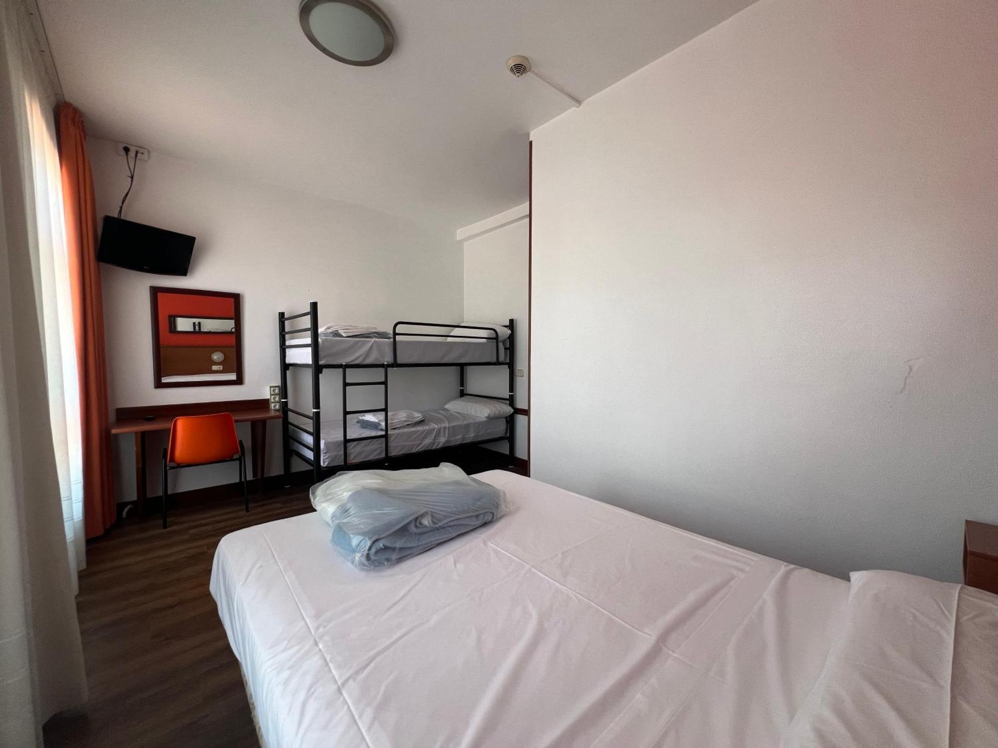 Loop Inn Hostel Сантяго де Компостела Екстериор снимка