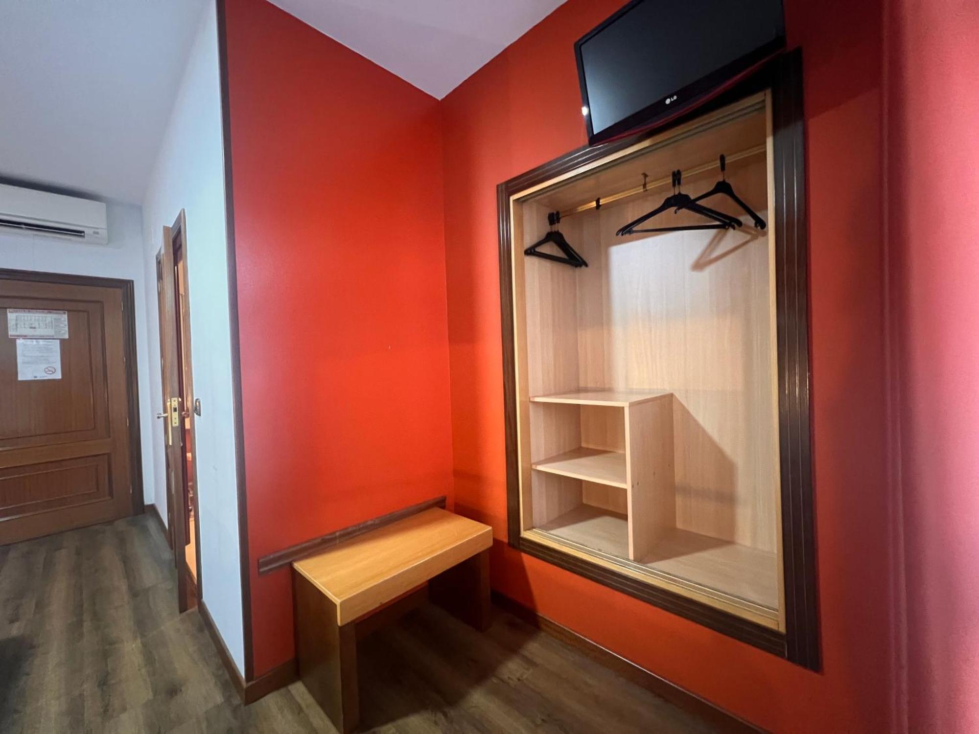 Loop Inn Hostel Сантяго де Компостела Екстериор снимка