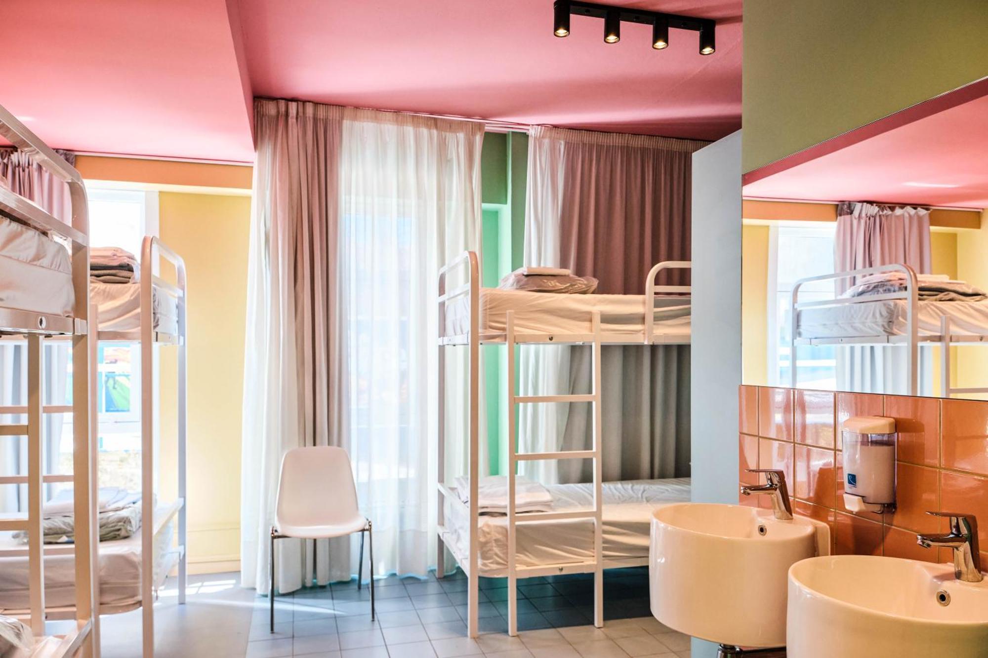 Loop Inn Hostel Сантяго де Компостела Екстериор снимка