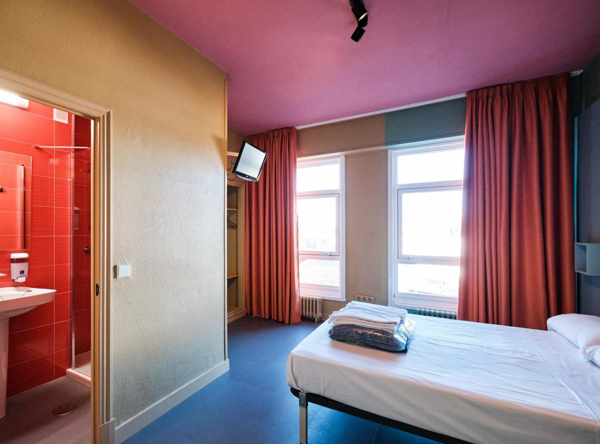 Loop Inn Hostel Сантяго де Компостела Екстериор снимка