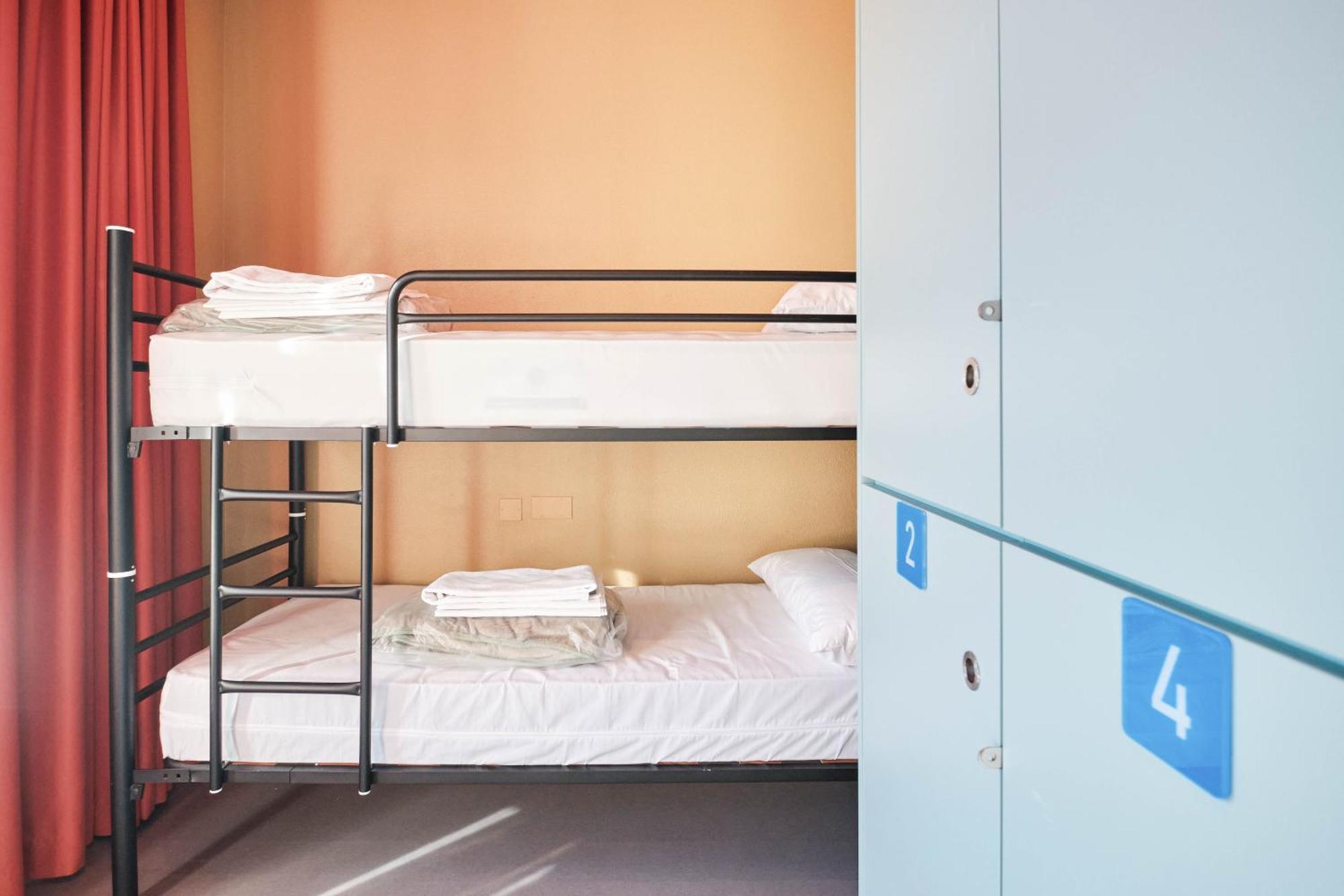 Loop Inn Hostel Сантяго де Компостела Екстериор снимка